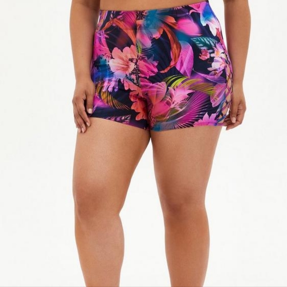 TORRID SWIM LEAFY RACERBACK TANKINI AND LEAFY HIGH RISE SHORTS SIZE 4 - Picture 4 of 13